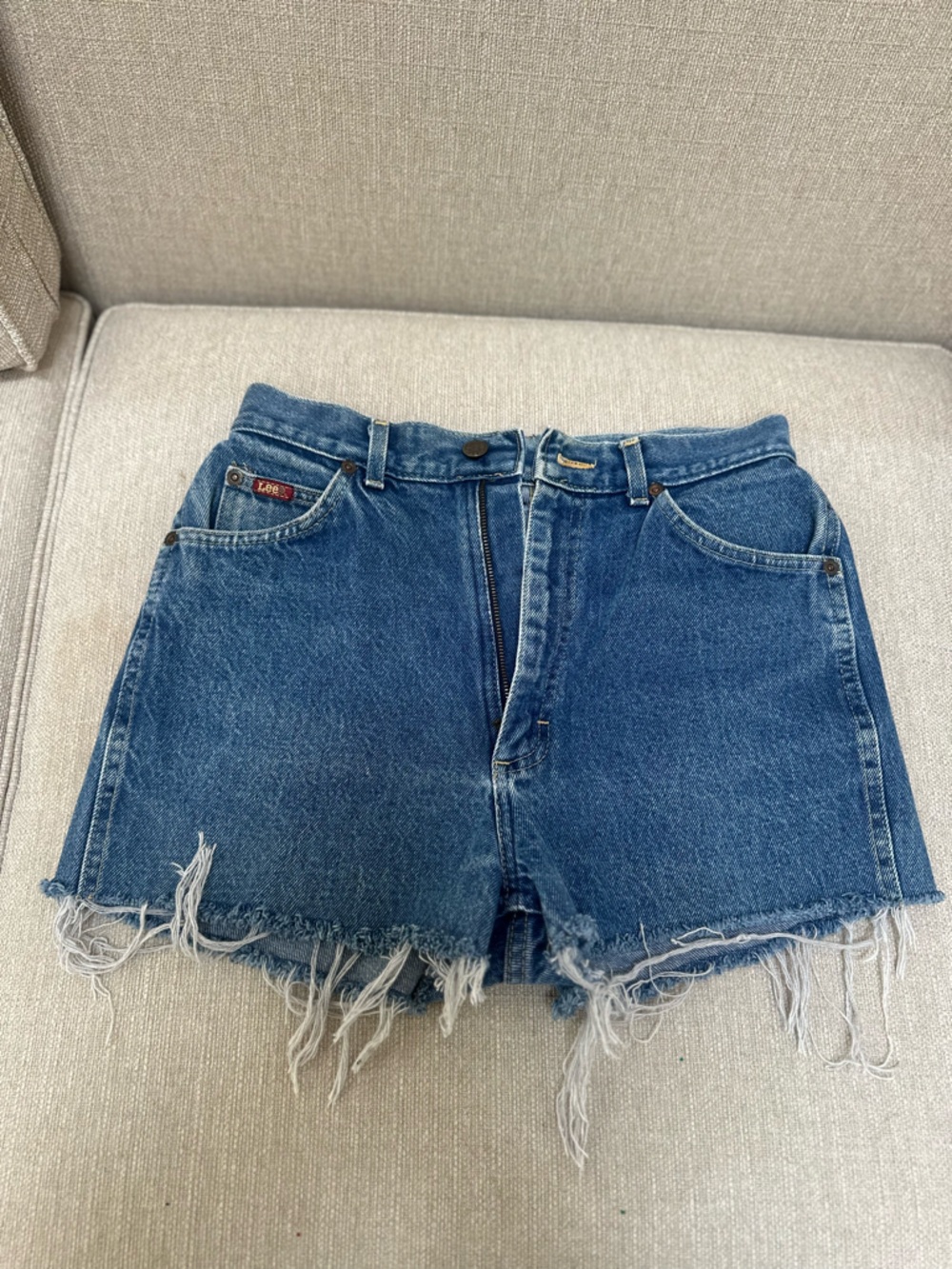 VTG Lee High-waisted Cutoff Denim Shorts Size 11 Med Light Wash